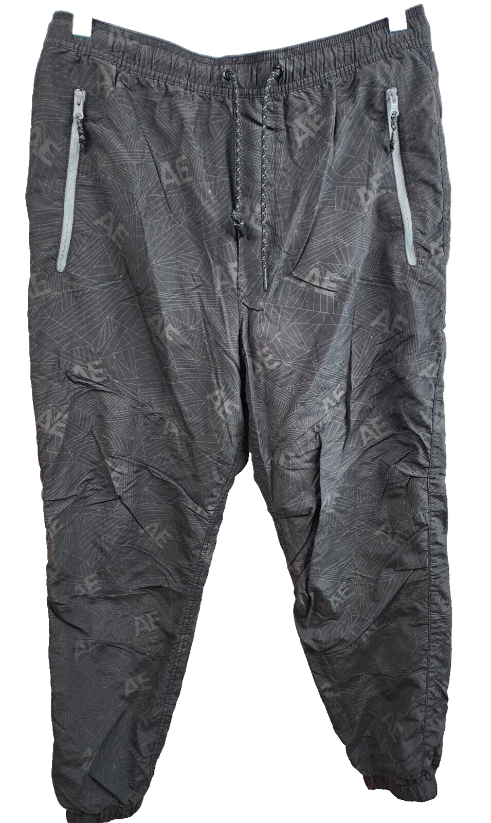 American Eagle Mens Jogger Pants Small Black Allover Logo Lightweight Streetwear
Opens in a new wind