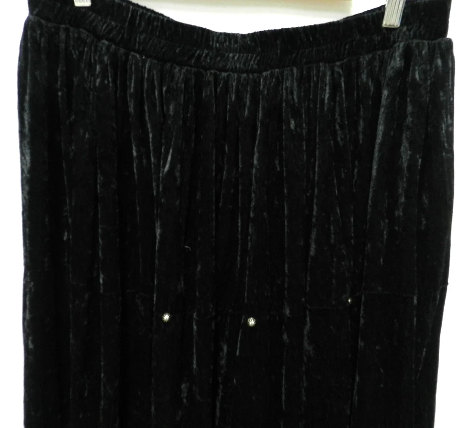 Saia Stonebridge Velvet vassoura em camadas cintura média elástica preta Tamanho Tamanho 1X - Imagem 3 de 4