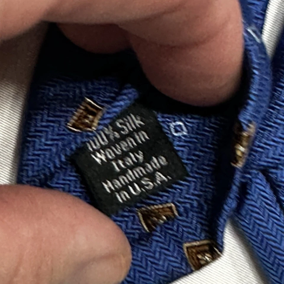 David Donahue 蓝色丝绸几何图案领带编织意大利手工制作美国 — 第 4/4 张图片