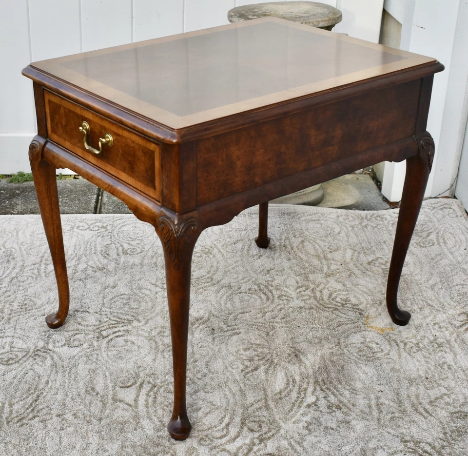 Vintage Thomasville Queen Anne Style Burl & Mahogany Side Table - Image 2 of 4