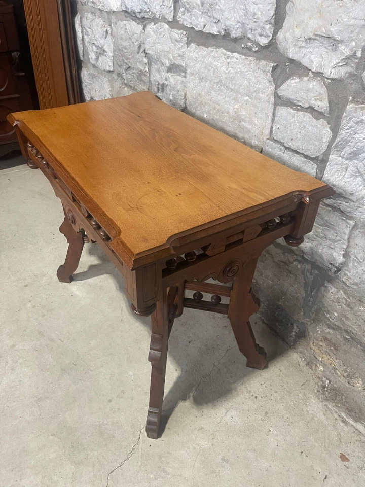 Antigua mesa victoriana de movimiento estético de los años 1880 Foto 4 de 4