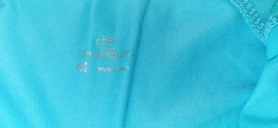 Lote tops deportivos Coliseo talla mediana para mujer Foto 4 de 4