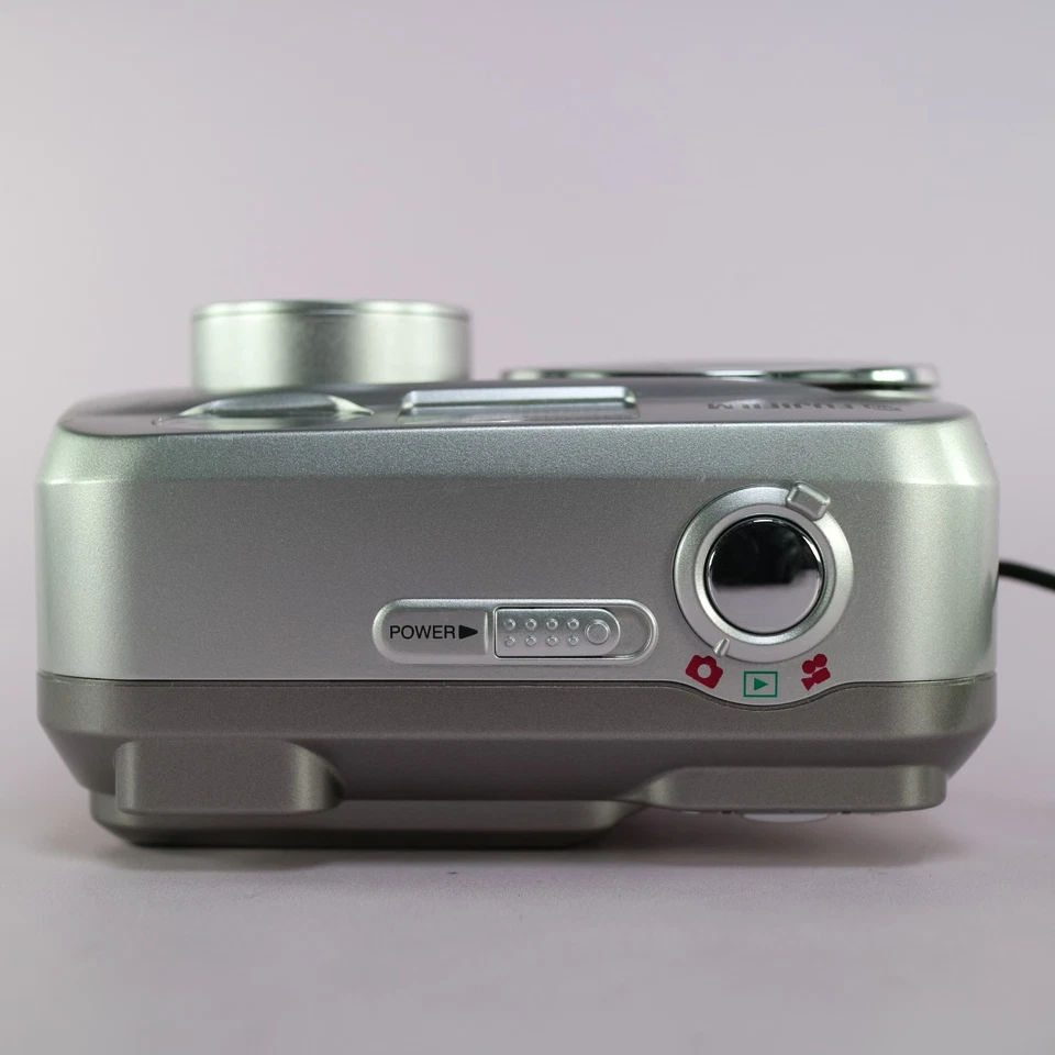 Fujifilm FinePix 2600 Zoom, photo 4 of 5