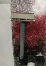 Vintage GEM CONTOUR Lever Flip Top Single Edge Safety Razor