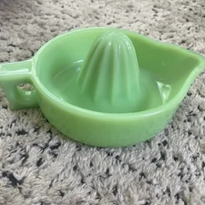 Vintage Sunkist Jadeite/ Uranium Glass Juicer/Glows!!!!