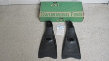VINTAGE 1969 AMF VOIT SWIMMING FINS IN ORIGINAL BOX WITH PAPERWORK VERY CLEAN