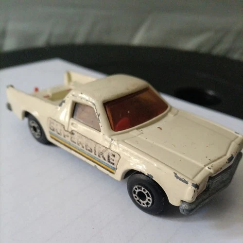 1977 Matchbox Superfast Holden Pick-Up Lesney England Off White No Bikes Super
