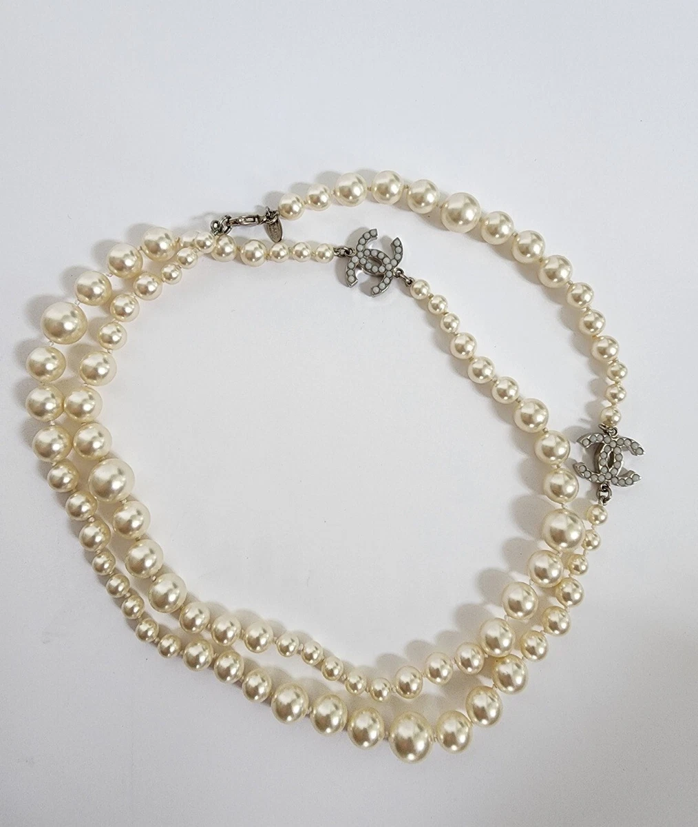 white chanel necklace vintage