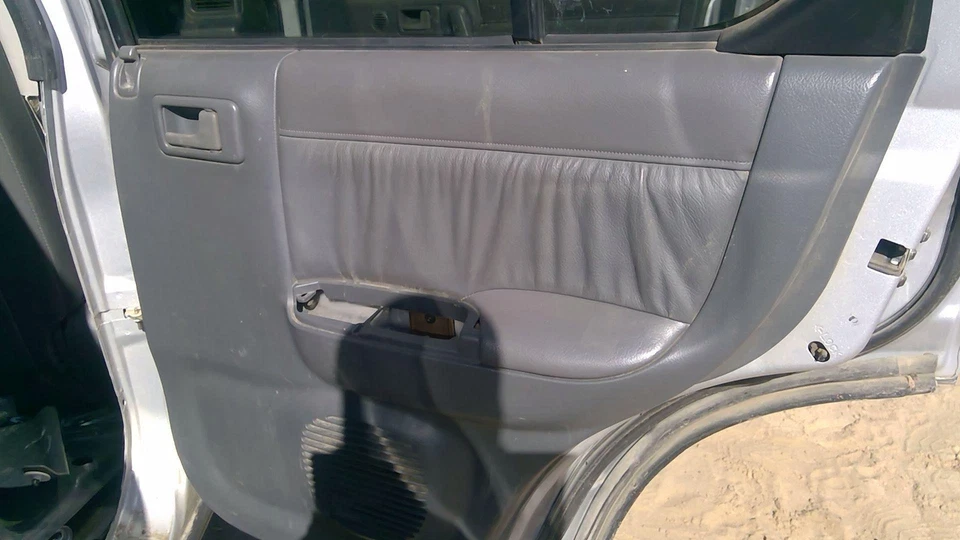 Passport Passenger 2001 2002 puerta trasera derecha interior panel de moldura solo trasero gris Gy Foto 4 de 4