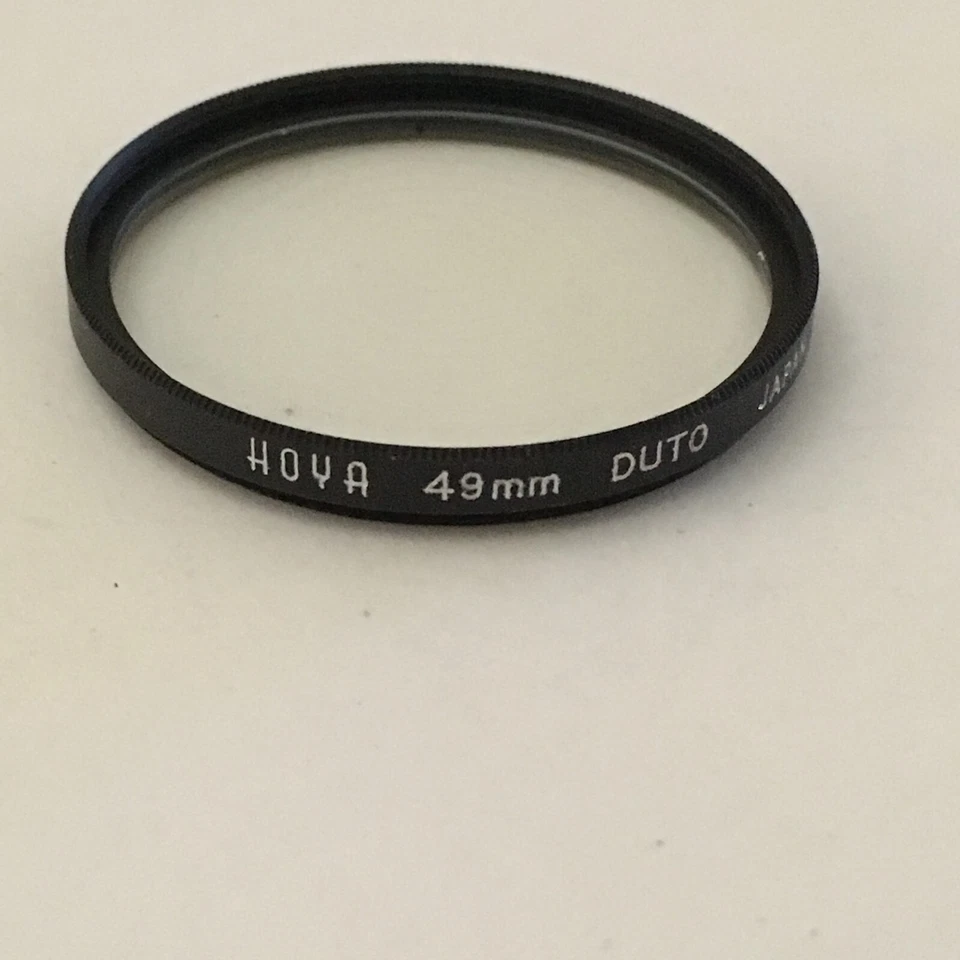VINTAGE OLD NEW STOCK HOYA 49MM DUTO SCREW IN FILTER WITH CASE AND BOX - Image 2 of 4
