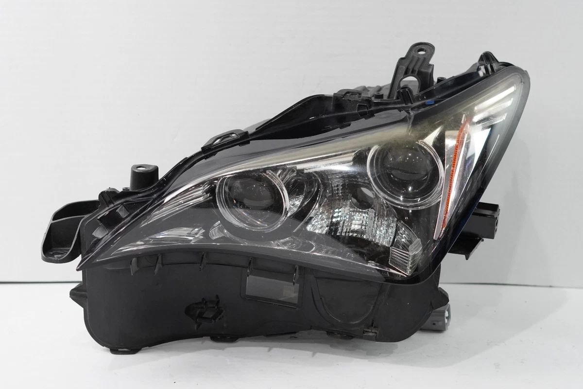 レクサスRC300hの左ヘッドランプ レクサスRC300hの左ヘッドランプ 美品