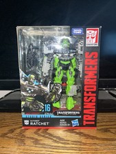 Transformers Studio Series  16 Deluxe Class Ratchet  RARE