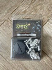 Warmachine Trollbloods - Kriel Warrior Standard Bearer & Piper - PIP 71031