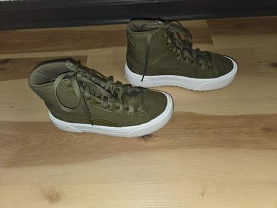 Ladies PUMA Kaia Mid 384108-03, Army Green, Size 8 Platform Sneakers Tennis Shoe