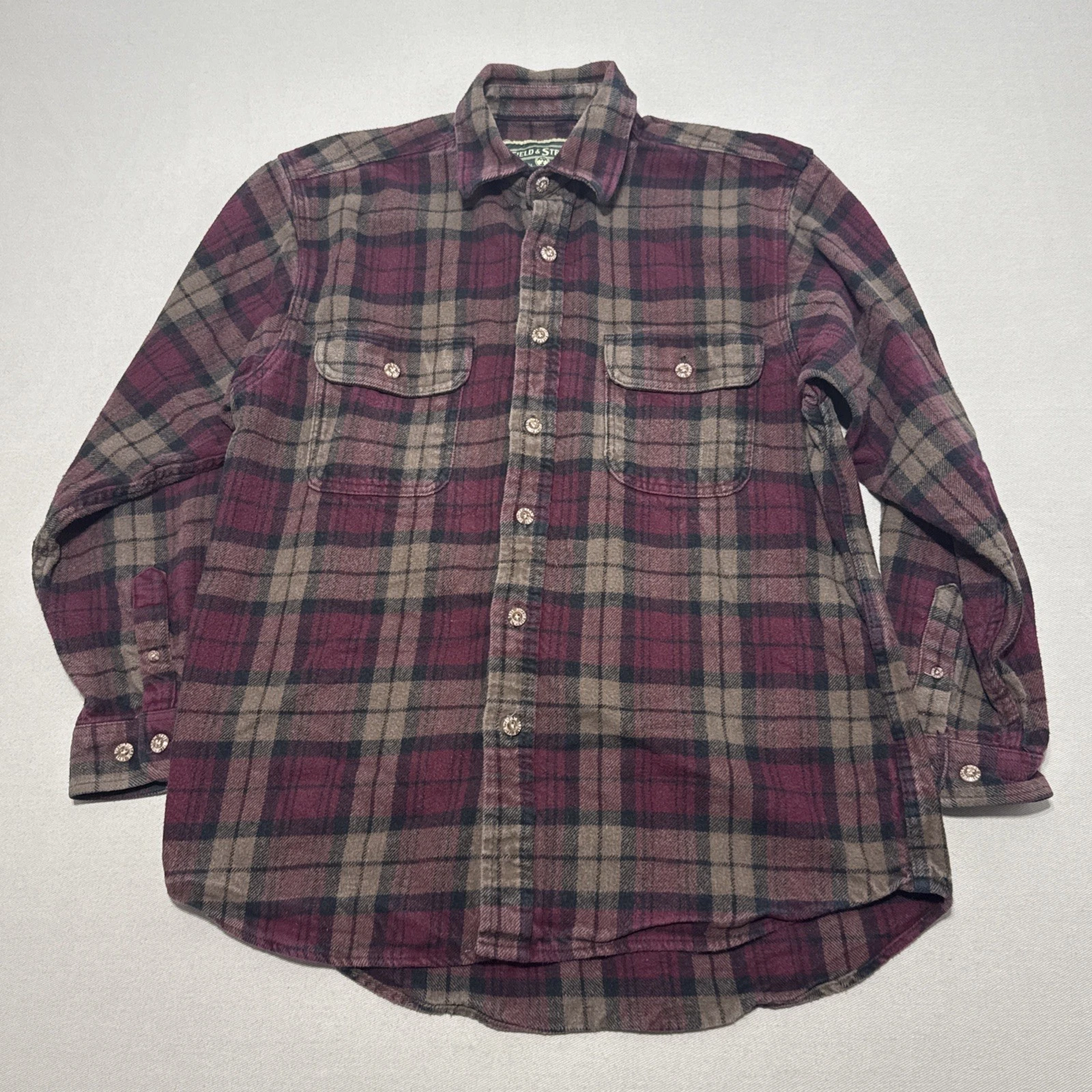 Field & Stream Flannel Shirt Mens Medium Red Checked Plaid Long Sleeve Button