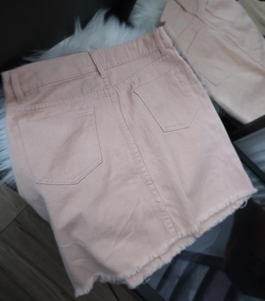 Boohoo baby pink denim skirt, Size 10 - Image 2 of 4