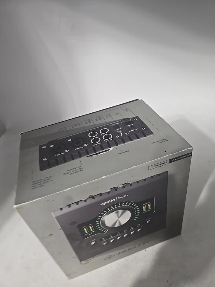 Universal Audio Apollo Twin MKII UAD 2 - Duo Core Thunderbolt Audio Interface - Image 3 of 4
