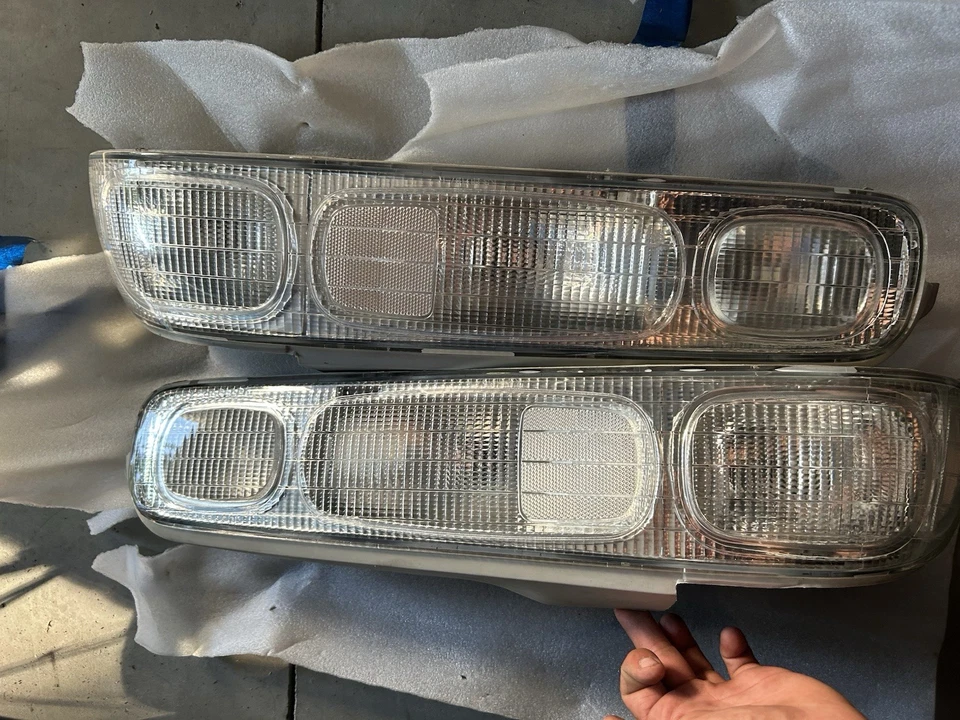 Luces traseras transparentes Acura Integra Foto 2 de 4