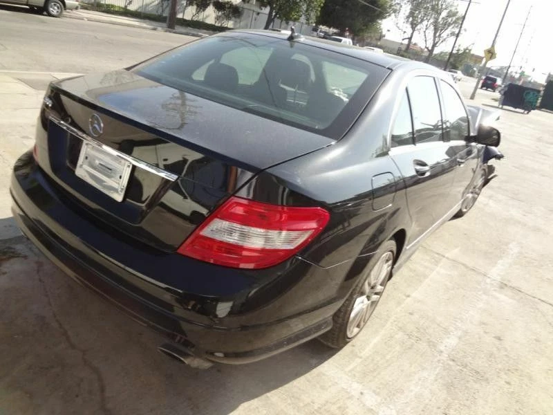 2009 C300 Rocker Panel Moulding 32058 Foto 4 de 4