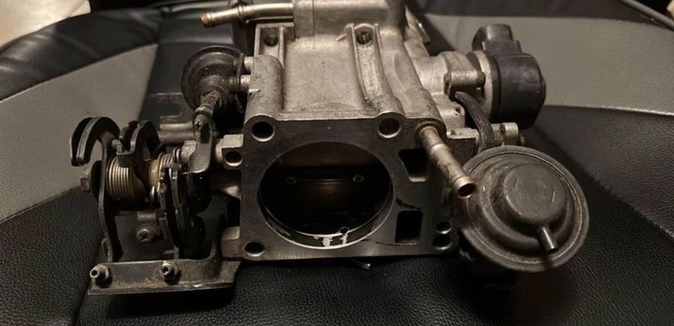 1991 -1995 LEXUS SC300 3.0L 2JZ NON VVTI THROTTLE BODY - Image 2 of 2