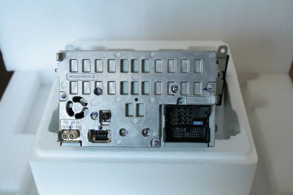 AUDI A4 A5 Q5 Auto CD Card MP3 SD Digital Radio Радио DAB Symphony 8T1057195JX - Bild 3 von 4