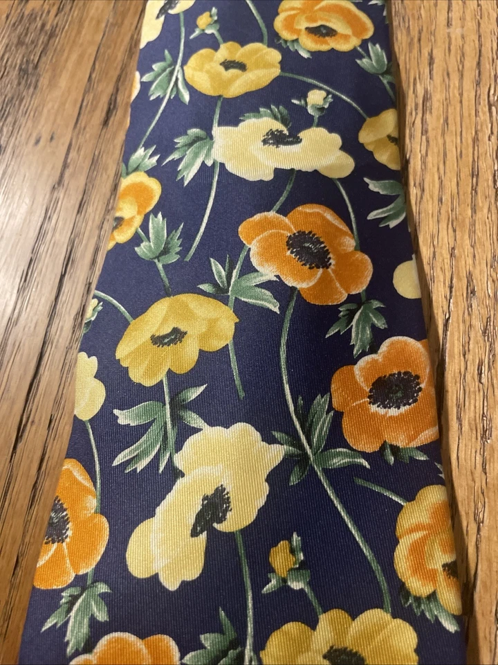 Vintage EUC Kenzo Paris Floral Silk Satin Tie Designer Necktie Made In Italy - Image 3 of 4
