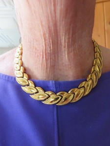 Authentic Vintage Sophisticated Gold Plated Monet Stylized Design Necklace