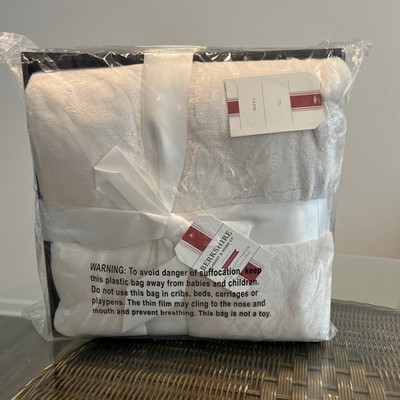 Berkshire Velvet soft Throw 60 x70 , *BRAND NEW, Never Opened*
