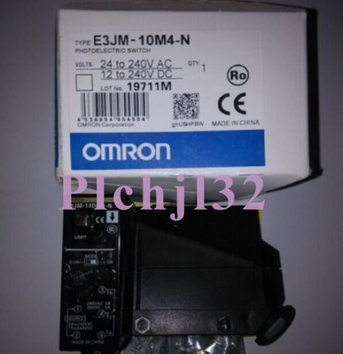 1PCS New Omron Photoelectric Sensor E3JM-10M4-N