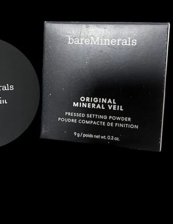 bareMinerals BarePRO Performance Wear Powder Foundation - 0.34 oz - Image 3 of 4