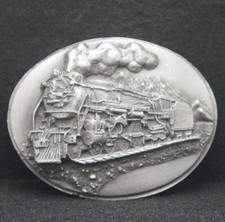 WE07123 VERY COOL VINTAGE 1988 TRAIN ENGINE RAILROAD ARTWORK BELT BUCKLE