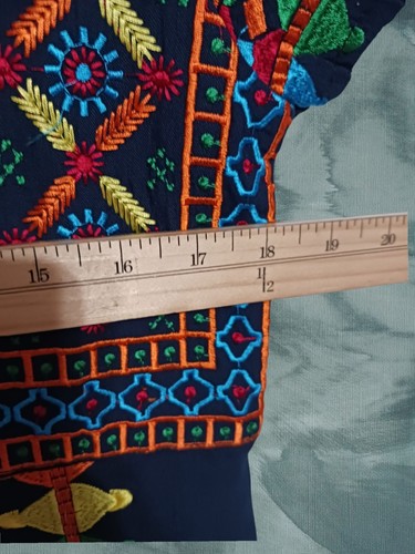 Colorful Embroidered Short Sleeve Dress With Multicolor Designs Size Small - Picture 4 of 7