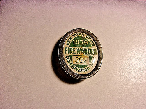 VINTAGE 1939 NEW YORK STATE FIRE WARDEN BADGE CONSERVATION DEPT.