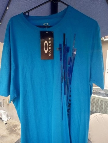OAKLEY Custom Fit Men's T-Shirt Sz X XL Short Sleeves Crew Neck Stars Logo Blue.