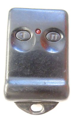 Keyless remote entry fob EZSDEI467 2(29)code aftermarket replacement transmitter