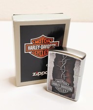 Zippo Harley Davidson Barbed Wire on Street Lighter Chrome Finish