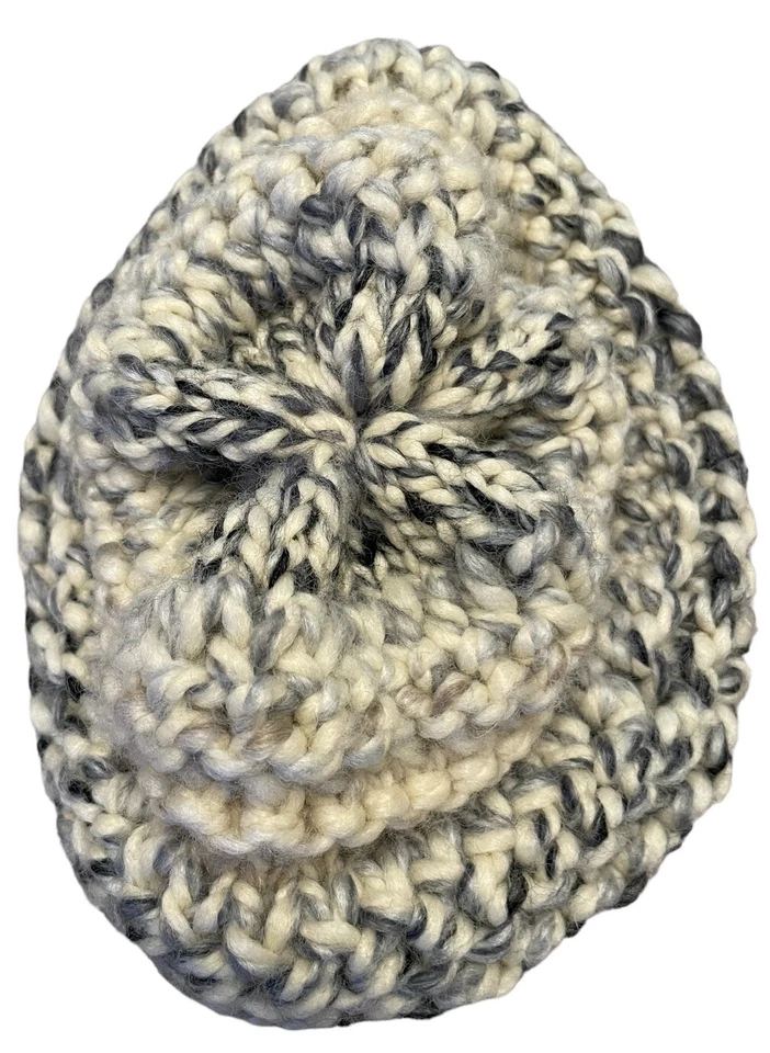 孩子 学步儿童 奶奶 手工针织帽 羊毛混纺 经典 中性色调 — 第 2/4 张图片