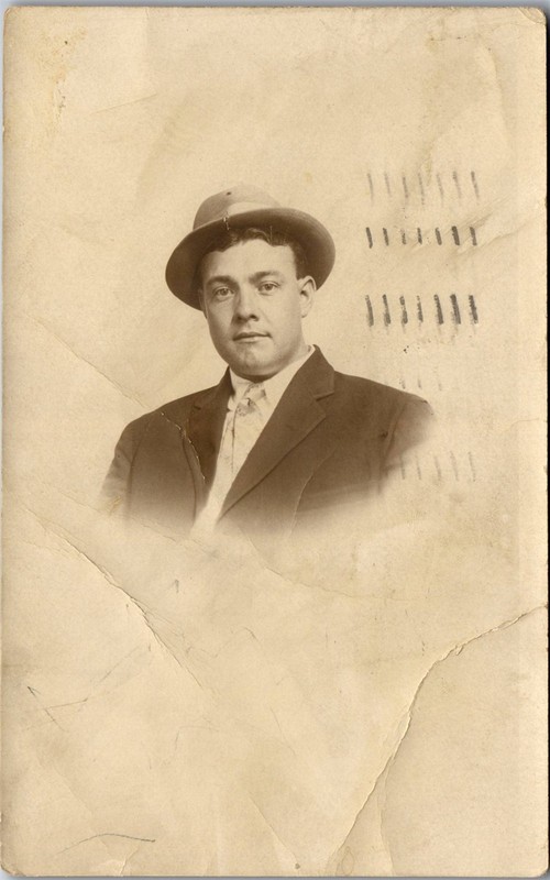 Vintage RPPC Postcard Man at Electric Studio Los Angeles CA To Temecual CA 1910