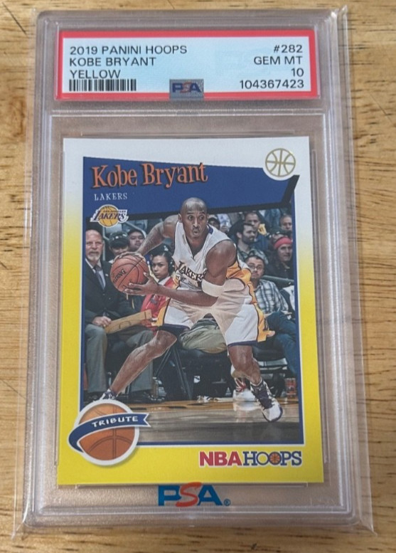 2019 Panini Hoops Kobe Bryant Yellow #282 PSA 10 POP 28 Gary Vitti Background