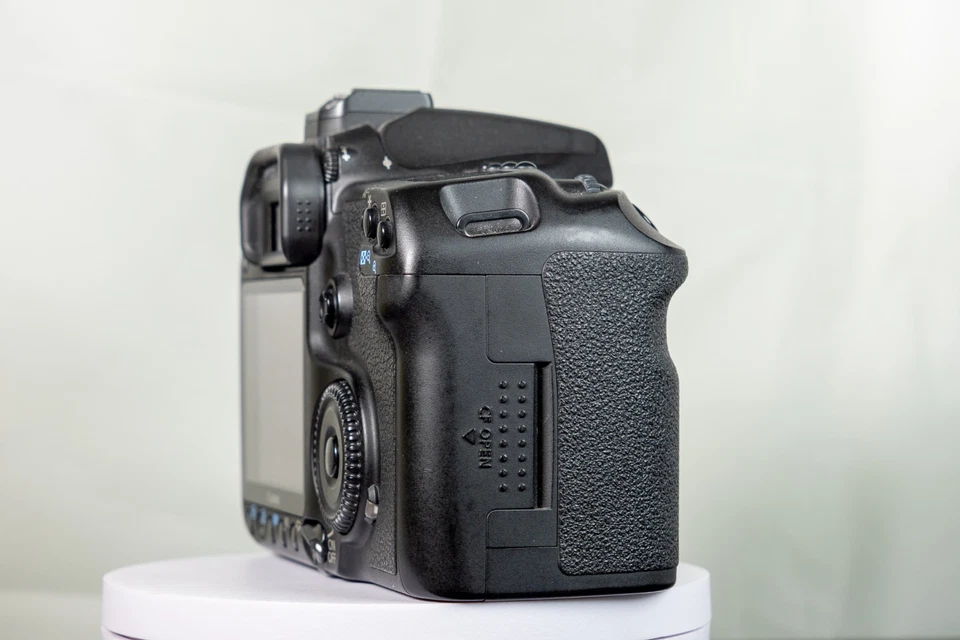 Canon EOS 40D, photo 2 of 5