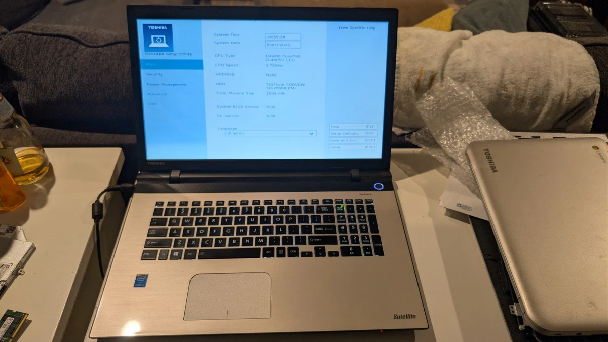 Toshiba Intel Core i3 4th Gen. 8GB RAM PC Laptops & Netbooks for