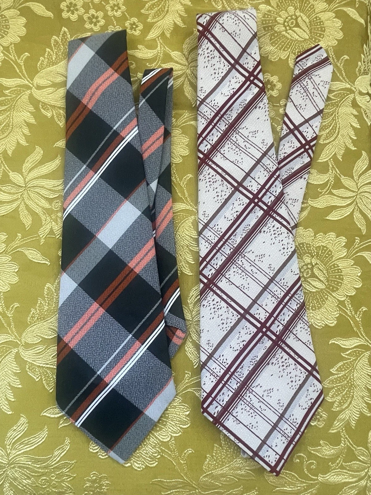 Vintage 1970s Men's Neckties Lot of 2 Exclusive VIP Made in Yugoslavia NOS New - product detail image 1