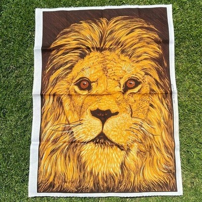 Vintage Wesco-Reltex Safari Lion Barkcloth Fabric Panel 27 1/2 x 29 3/4 GUC