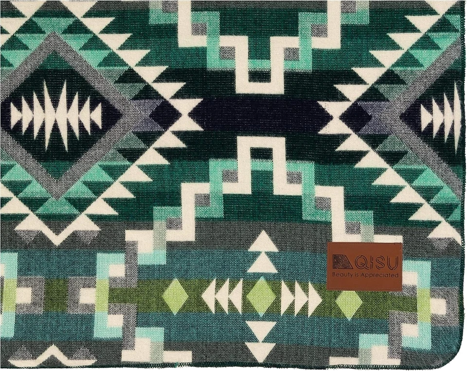Manta de lana QISU Throw 94x78 Hecha a mano Ecuador Ultra suave Hipoalergénica Azul Foto 2 de 4