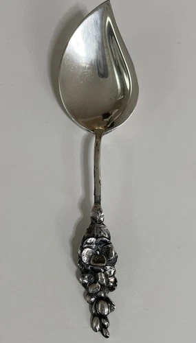 Reed & Barton Sterling Silver Harlequin Blossom  Jelly Serving Spoon 5 3/4” 29g