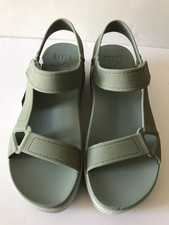 WOMEN'S REEF FROSTY WATER REM HIGHER STRAPPY SANDALS WATER FRIENDLY SIZE 9 NWT
