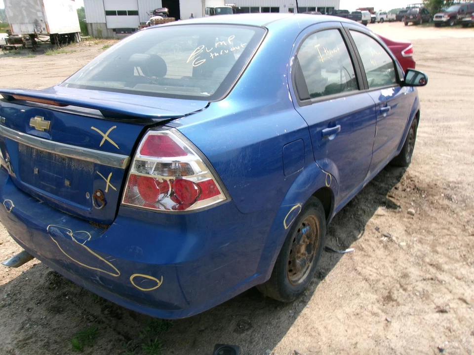 Used Front Right Lower Lower Control Arm Front fits: 2009 Chevrolet Aveo Front R - Image 3 of 4