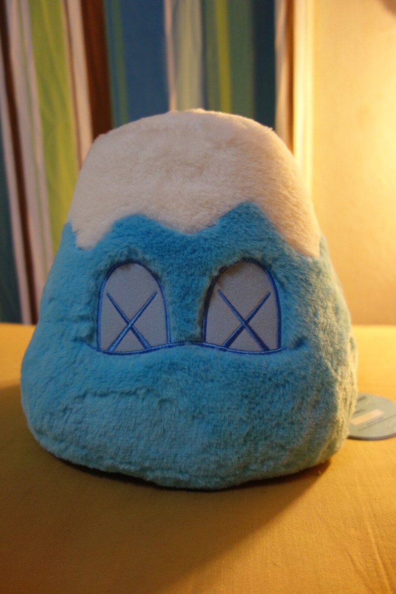 『Kaws Holiday Japan Mount Fuji Plush 』 NEW_IMAGE_69c34212-aa2f-49a4-
