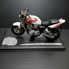 Solido 1/18 CB1300 Motorcycle Diecast Model HONDA