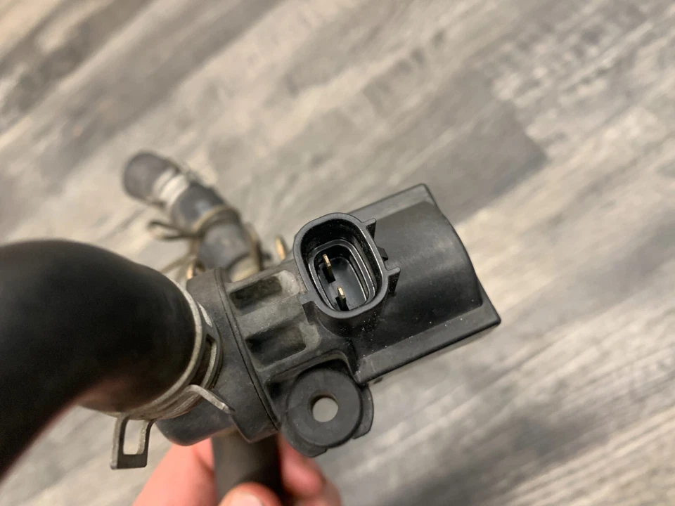 Kawasaki 2006-2019 VN900 900 Vulcan Classic Custom Air Switching Cut Off Valve - Image 2 of 3